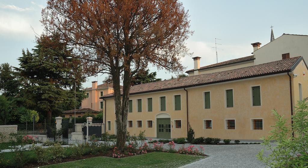 Hotel Villa Maternini Vazzola Luaran gambar