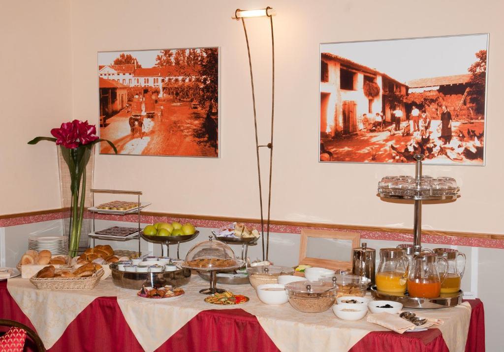 Hotel Villa Maternini Vazzola Luaran gambar