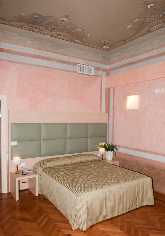 Hotel Villa Maternini Vazzola Luaran gambar