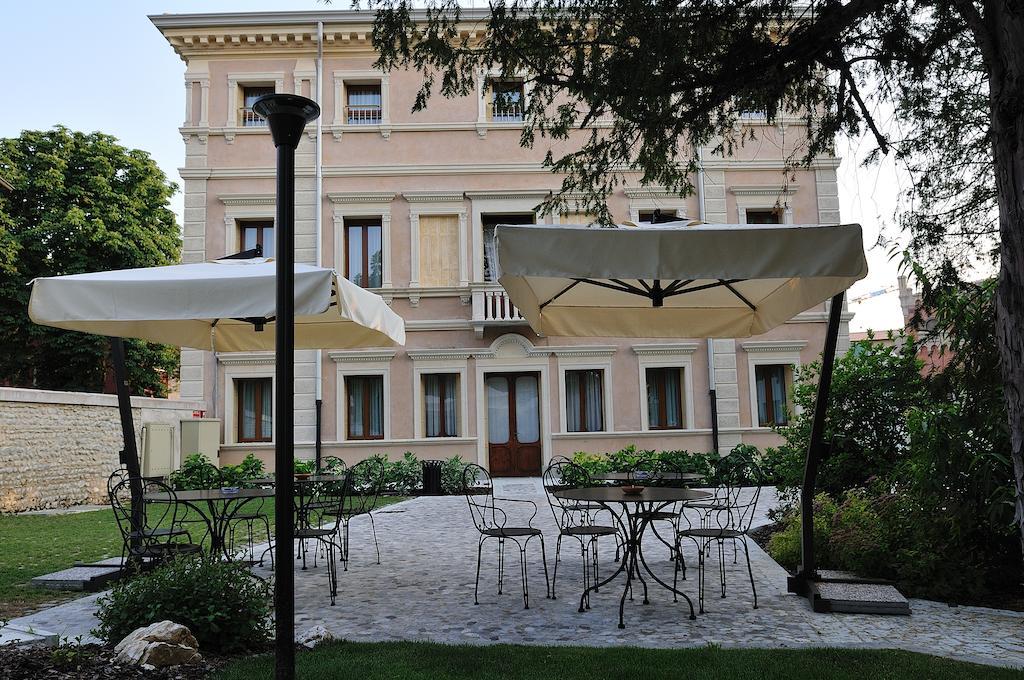 Hotel Villa Maternini Vazzola Luaran gambar