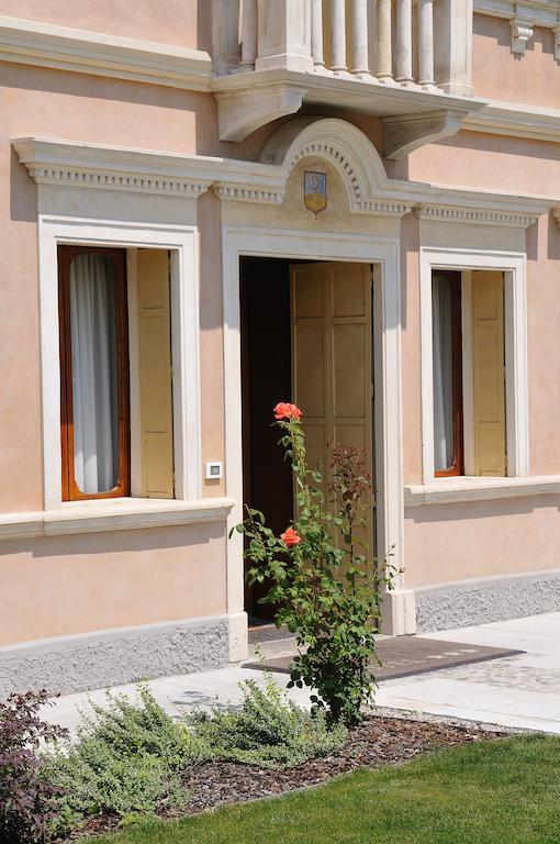 Hotel Villa Maternini Vazzola Luaran gambar
